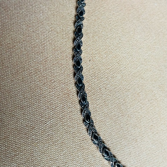 Vintage 925 Sterling Silver Chain Black Onyx Marcasite Stone Bracelet 7”